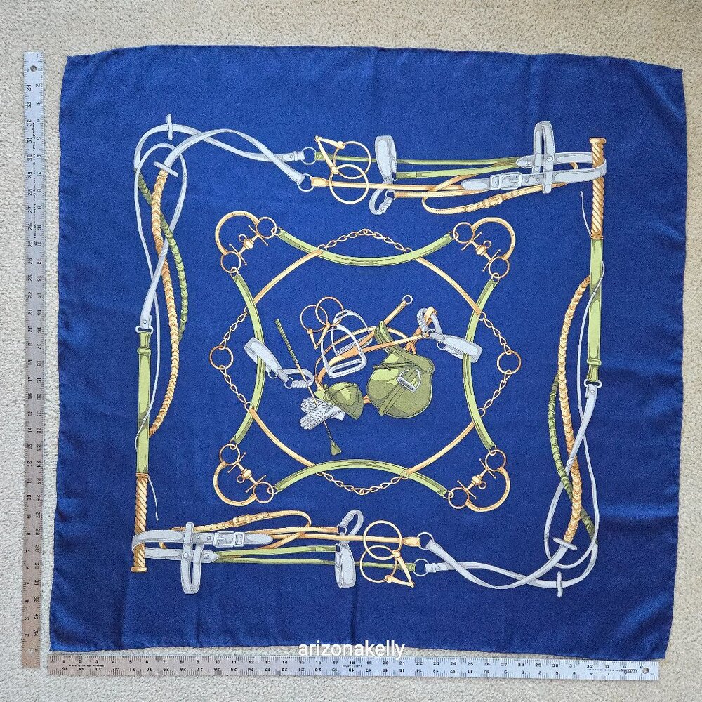 NWOT Luxurious Silk Equestrian Themed Square Scarf Hand-Rolled Hems - Picture 3 of 16